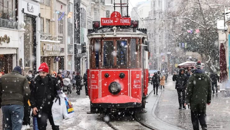İstanbul için kesin tarih geldi: Kar için yeni tarih verildi, ‘Merkeze de yağacak’